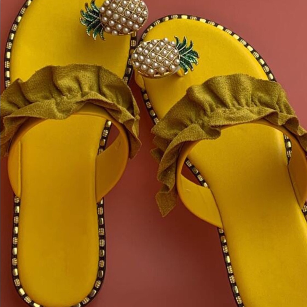 Pineapple Slides
